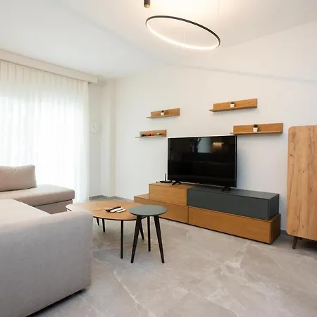 Elegance 2 Bedroom * סלוניקי