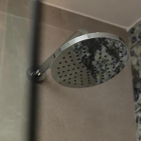 아파트 Elegance 2 Bedroom 테살로니키