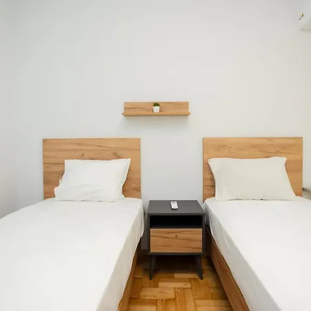 아파트 Elegance 2 Bedroom