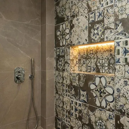 아파트 Elegance 2 Bedroom *