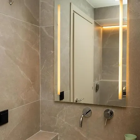 Elegance 2 Bedroom Apartmán